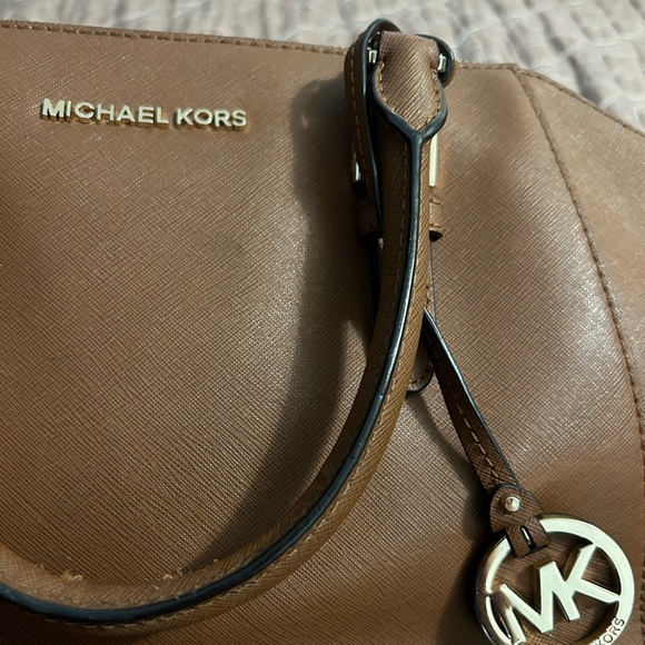 Michael Kors purse - Picture 2 of 3